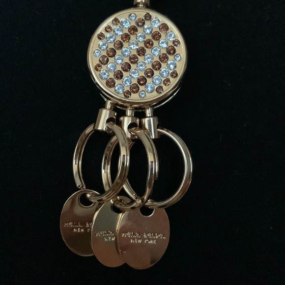 Charms - Picture 4 of 5